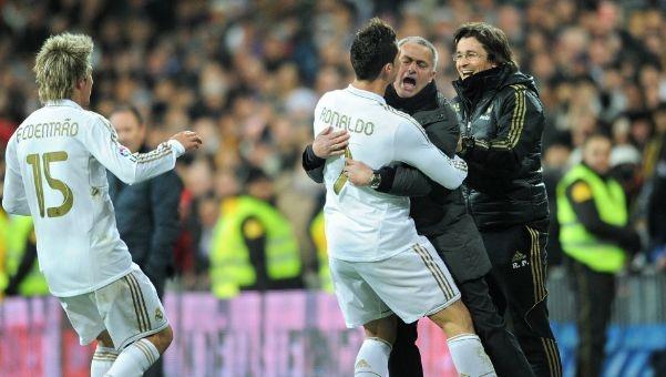 NBA季后赛展望：东部、西部首轮对阵,（NBA季后赛前瞻：东西部首轮对决解析）