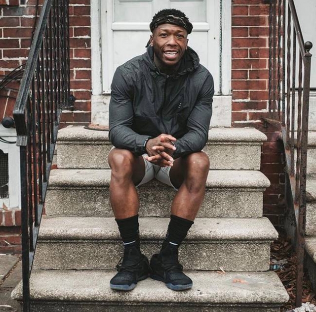 表现不错！萨格斯半场10中5得到14分3篮板3助攻（手感不俗！萨格斯半场10投5中砍下14分3篮板3助攻）