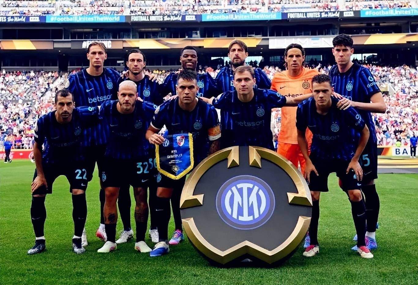 TA评2026世界杯百大球星：姆巴佩居首，梅西第8、C罗第25（TA发布2026世界杯百大球星榜：姆巴佩第1，梅西第8，C罗第25）