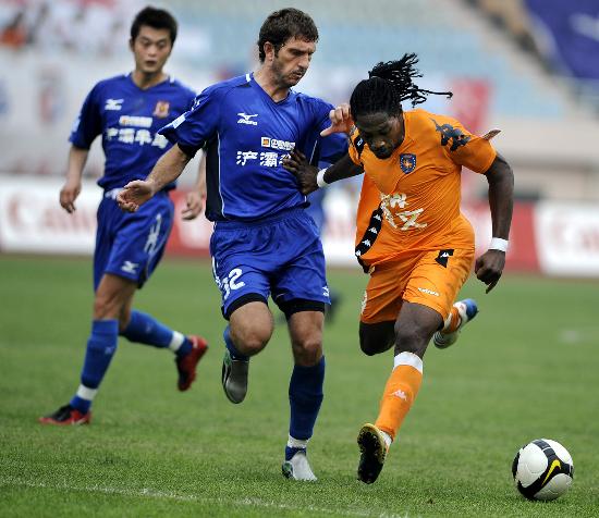 西孟加拉邦邦长：梅西印度行主办方只专注于赚钱，完全忽视了球迷的情感（西孟加拉邦长批评：梅西访印主办方唯利是图，无视球迷情感）