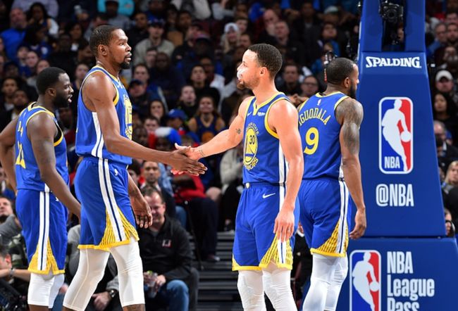 博洛尼亚门将斯科鲁普斯基：守门员首先必须会扑救，脚法其次（博洛尼亚门将斯科鲁普斯基：门将以扑救为先，脚下技术其次）