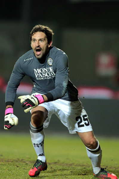 Dro的崛起：巴萨新星在马竞之战中展翅高飞（Dro爆发：巴萨新星对阵马竞一战成名）