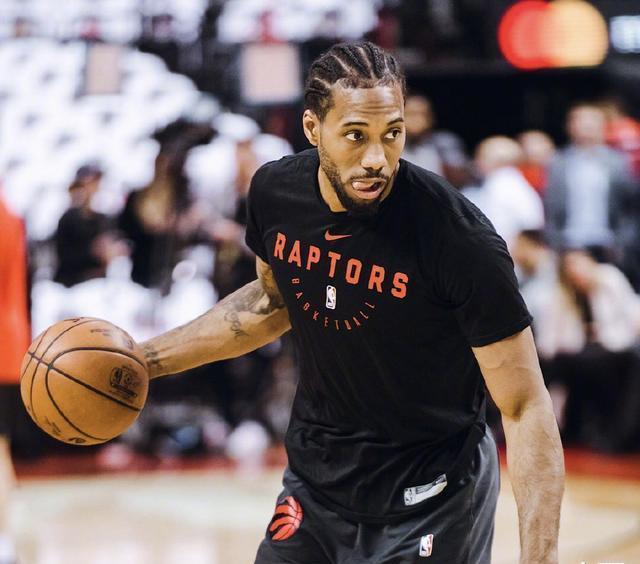 斯普利特谈杨瀚森倒地不起疯狂投诉：裁判没给核实的时间（斯普利特谈杨瀚森倒地后激烈申诉：裁判未给予核实时间）