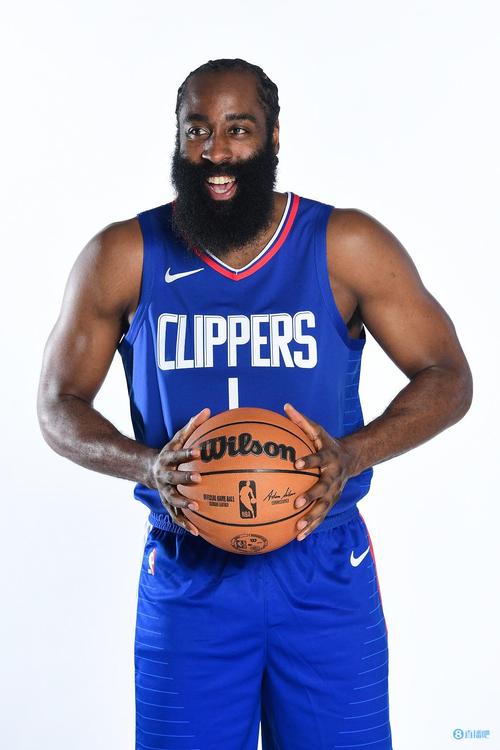 拉科鲁尼亚核心佩克：梦想为皇萨效力，希望能入选西班牙队（拉科鲁尼亚核心佩克：渴望披上皇马或巴萨战袍，盼获西班牙国家队征召）