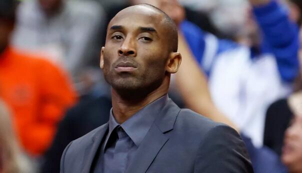 科迪罗兹对决奥巴费米争夺WWE与NXT冠军（科迪罗兹大战奥巴费米：WWE与NXT双冠之争）